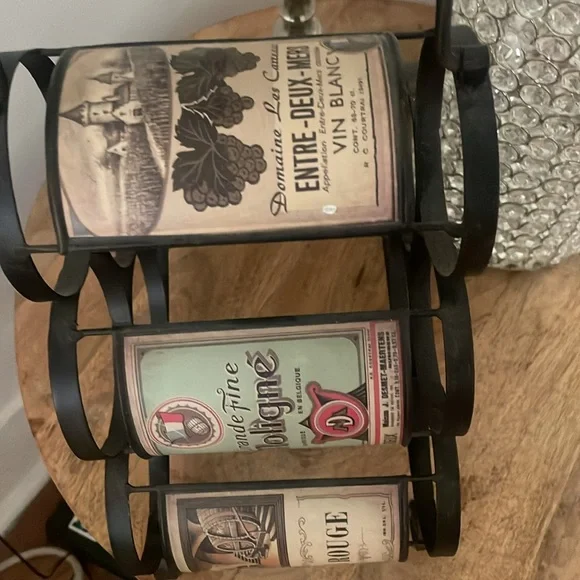Vintage Style Wine Rack with Labels - Picture 3 of 5